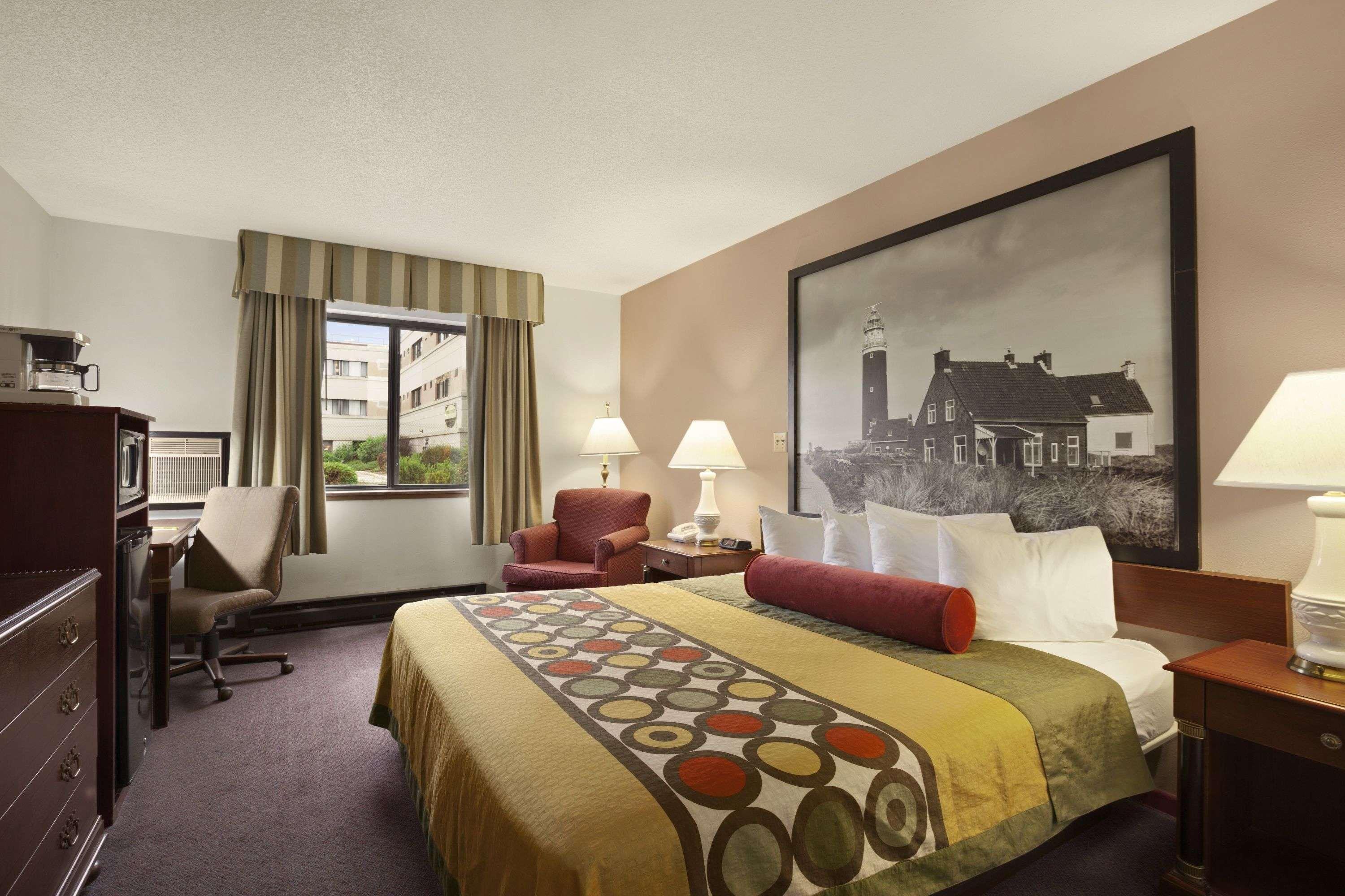 Super 8 By Wyndham Milwaukee Airport Otel Dış mekan fotoğraf